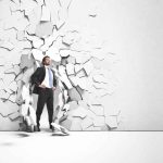 کارشناسان فروش دیوار شکن و نرم افزار CRM ایده آل